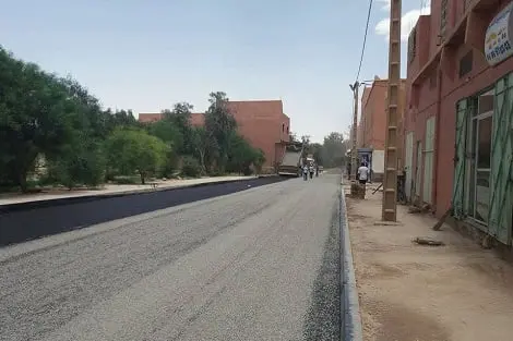 تنجداد .. بنية تحتية “محدثة” تخفي واقع “التهميش العميق” في “منبع الكفاءات”