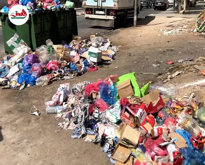 تراكم النفايات أمام مستشفى الأطفال بفاس