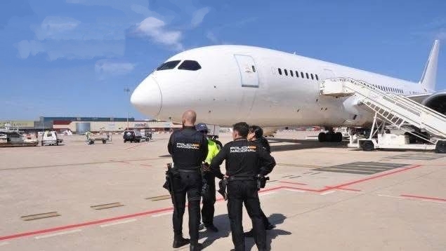 إسبانيا تطرد إماما مغربيا من كتالونيا بدعوى "التهديد للأمن العام"