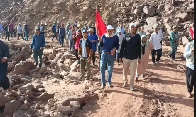على غرار أيت بوكماز.. دواوير بأكودي نلخير تخرج في مسيرة على الأقدام نحو عمالة أزيلال