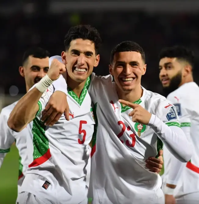 وستهام يرفض إعارة أكرد ونوتنغهام يقترب من ضم الخنوس
