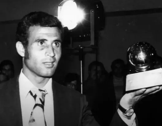 الكرة المغربية في “حِداد”.. أحمد فرس يترجّل عن صهوة الحياة ويُخلّف حُزنا