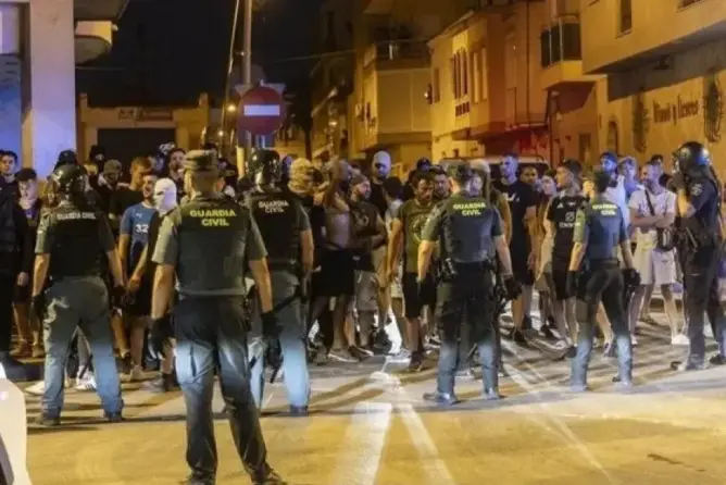 بعد أحداث مورسيا.. حقوقيون مغاربة وإسبان يجتمعون بمالقا لرفض الكراهية وتعزيز التعايش