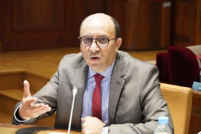 الوسيط: “جيل Z” لا يشبه أي حركة سابقة.. وسقف مطالبه منخفض ويتناقض مع قوة الاحتجاجات