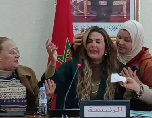 غياب رئيسة سيدي بليوط يشلّ المجلس.. ومطالب بالعزل والمحاسبة