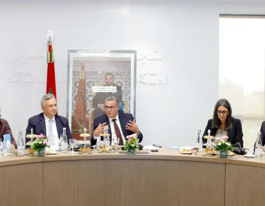 “الأحرار” يشيد بالمنجز الحكومي ويصفه بـ”المشرف” ويستنكر “تبخيس” المؤسسات الأمنية