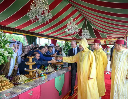 احتفال مهيب بعيد العرش بالمضيق.. الملك يترأس حفل استقبال بحضور رموز الدولة والدبلوماسية والأديان