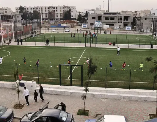 مشروع بمليوني درهم.. الداخلية تكشف خروقات في صفقات ملاعب القرب بالجديدة