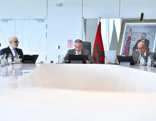 جامعة الكرة تعدل قانون المنافسات ومدونة التأديب وتغير نظام كأس العرش وتشدد مراقبة الانخراط بالأندية
