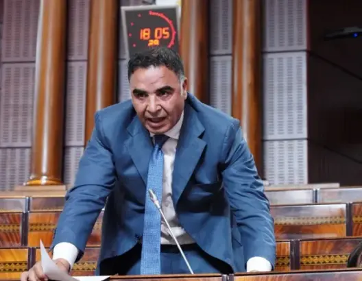 لعنة الصدارة.. من يتصدّر بلا معنى، يحكم بلا أثر