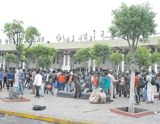الفوضى تسيطر على محطة أولاد زيان.. مطالب بتحرك عاجل لإعادة النظام والنظافة