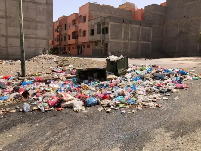 تلوث بيئي يهدد جماعة حربيل تامنصورت بسبب إعادة فتح المطرح القديم