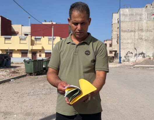 مستثمر عائد من المهجر بآزمور يتهم قائدة بـ"محاربته" ويهدد بمغادرة المغرب
