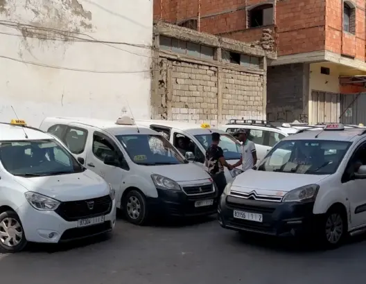 مهنيّو الطاكسيات بسلا ينفون الزيادة ويكشفون حقيقة اللوائح الجديدة
