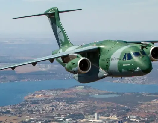 المغرب يقترب من حسم صفقة ضخمة لاقتناء طائرات النقل العسكري البرازيلية KC-390