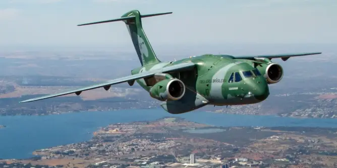 المغرب يقترب من حسم صفقة ضخمة لاقتناء طائرات النقل العسكري البرازيلية KC-390