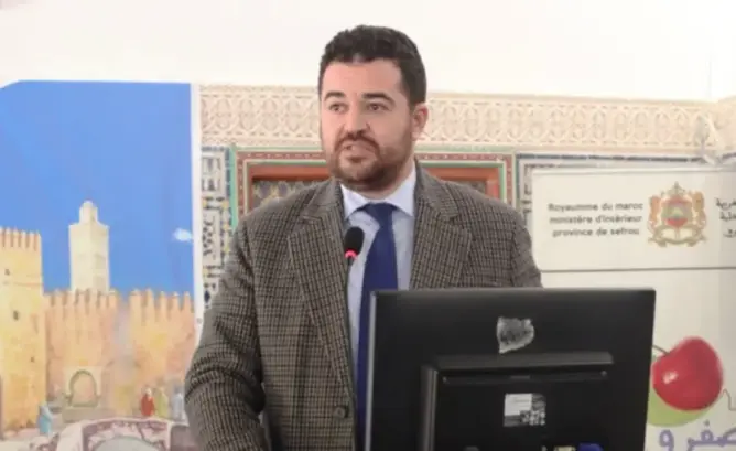 الإفراج عن رئيس جماعة صفرو بعد تنازل المشتكي في قضية “شيكات بدون رصيد”