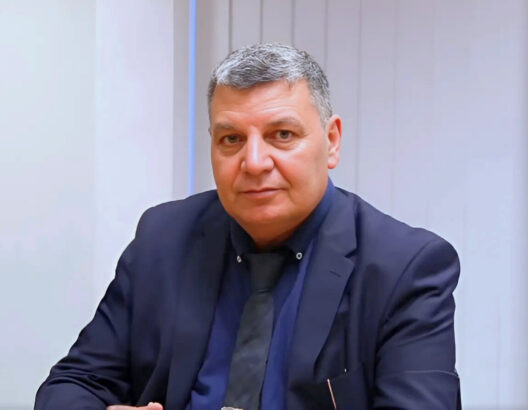 إدريس الناجح، الخبير الأكاديمي المتخصص في السلامة الطرقية،