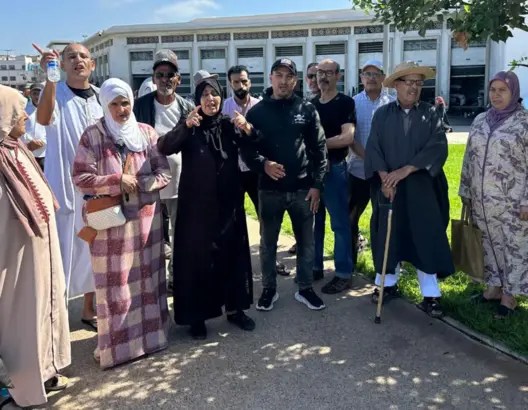 تجار يشتكون خروقات بسوق الصالحين بسلا