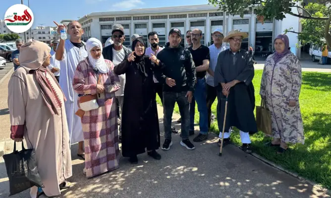 تجار يشتكون خروقات بسوق الصالحين بسلا
