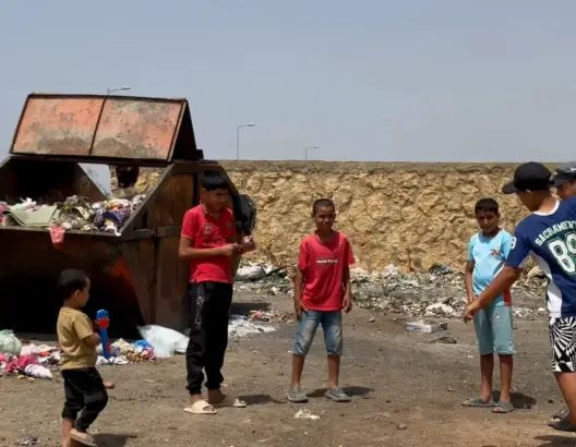 تراكم الأزبال وانتشار الروائح الكريهة بعين عودة
