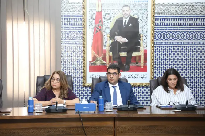 “البام” يدين الحملات الدعائية الجبانة ضد المغرب ويحذر من خطر “العزوف الانتخابي”
