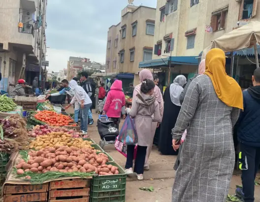 الحكومة ترصد أكثر من نصف ميزانية الدولة للقطاعات الاجتماعية لمواجهة تنامي الفقر