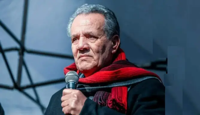 وفاة أحمد الزفزافي والد قائد “حراك الريف” بعد صراع طويل مع المرض