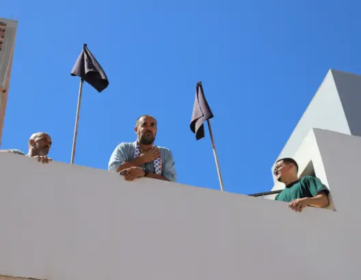 ناصر الزفزافي من سطح منزله بالحسيمة