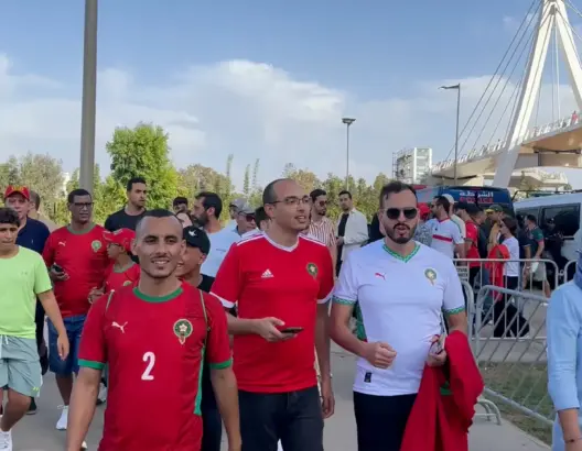 حضور قوي للجماهير المغربية بملعب الرباط