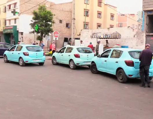 “الطاكسيات الصغيرة” تغضب ساكنة إنزكان
