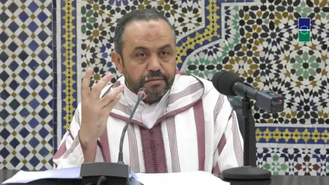 بعد انتقاده لسهرة “طوطو”.. وزارة الأوقاف تعزل خطيبا بالقنيطرة