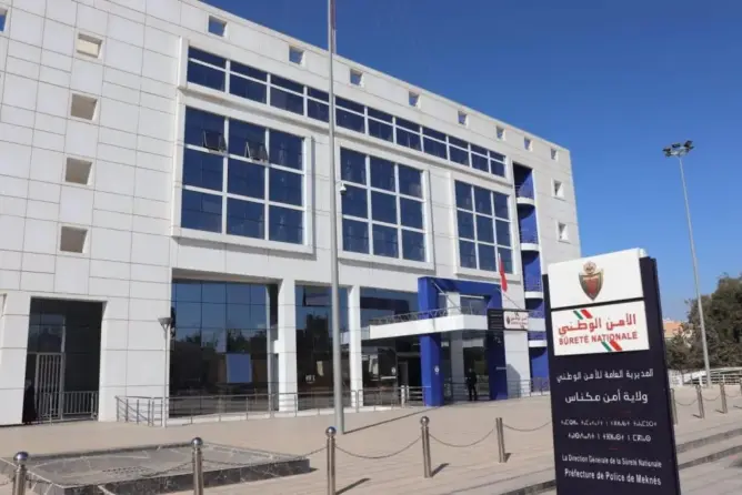 الشرطة القضائية توقف ستينيا مشتبها فيه بالنصب عن طريق التوظيف الوهمي بالرشيدية
