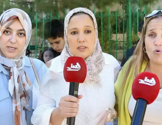 طالبت بتحقيق قضائي.. هيئة حقوقية تندد بـ”جريمة” طرد مدرسة الأخوين لــ16 تلميذا