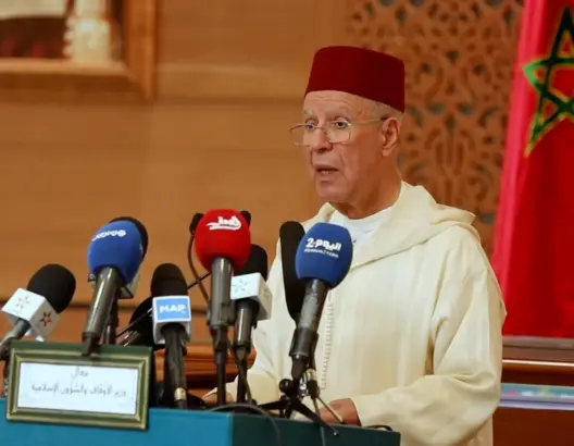 الملك يدعو علماء المغرب لإحياء ذكرى مرور 15 قرنا على ميلاد الرسول