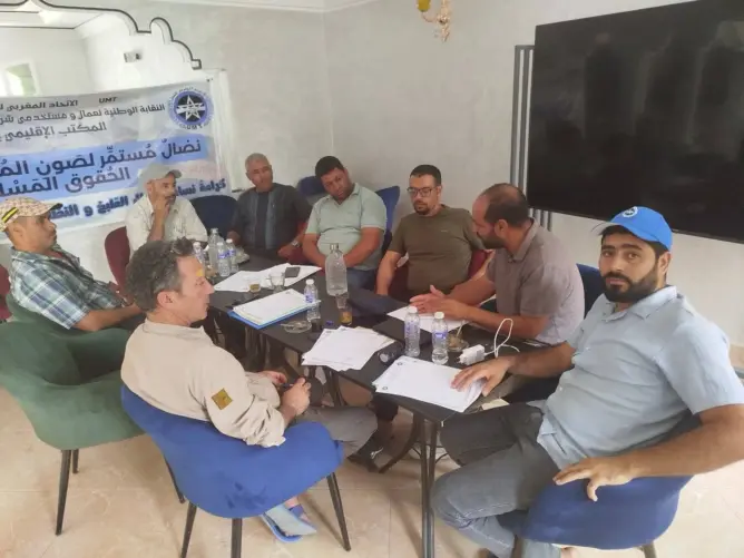 نقابة تستنكر تأخر صرف أجرة غشت لعمال المناولة ببولمان وتهدد بالقضاء
