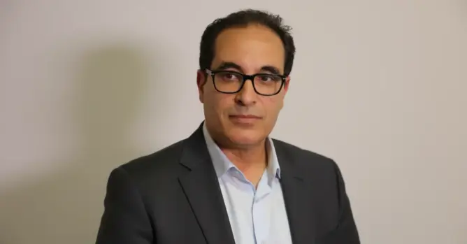 الدكتور مصطفى كرين