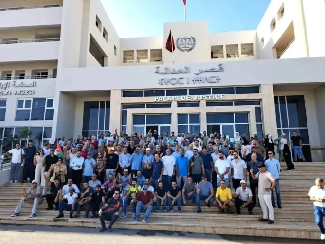 جامعة الصحة تدافع عن حقوق عمال النظافة وتتهم شركات مناولة بـ “التغول”