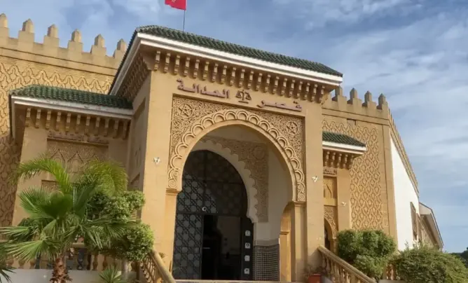 إحالة 6 متهمين في قضية هتك عرض قاصر بموسم مولاي عبد الله أمغار على جنايات الجديدة