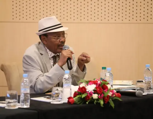 طلحة جبريل: الصحافة هي السلطة الأولى والمصداقية رأس مال الصحفي في مواجهة الأخبار الزائفة