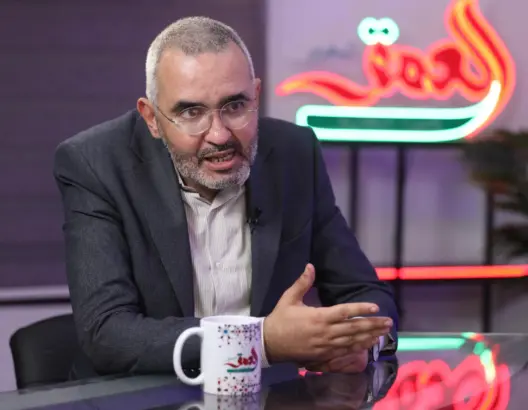 سنة انتخابية على الأبواب.. خبير اقتصادي يحذر من التراخي في معالجة البطالة والتفاوتات بالمغرب