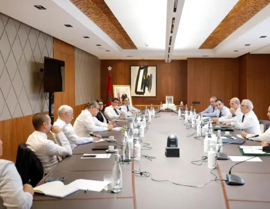 الأغلبية الحكومية تؤكد تفهمها لمطالب “التعبيرات الشبابية” وتلتزم بالإصلاح في الصحة والتعليم