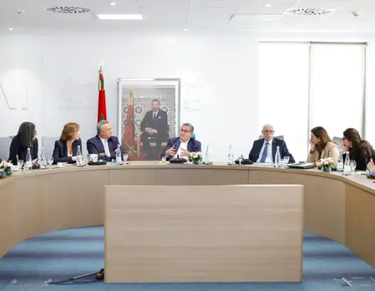 دعا الشباب للحوار.. الأحرار يعلن تفهمه لتعبيرات الشباب ويرفض محاولات “السطو السياسي”