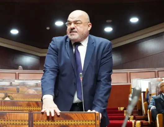 بن الطيب يدعو إلى حوار عقلاني مع الشباب ويحذر من التبخيس والتحريض الرقمي