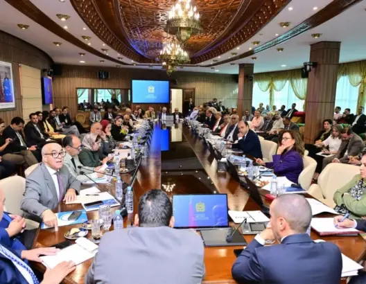 النقابات بالمستشارين تحذر من “خوصصة العلاج” وتطالب بمستشفيات تحفظ كرامة المغاربة