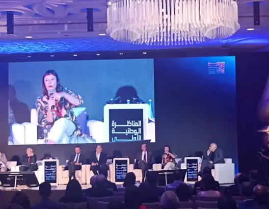 خبراء ومهنيون يطالبون بـ”قانون خاص بالإشهار” وحماية المستهلك من التضليل