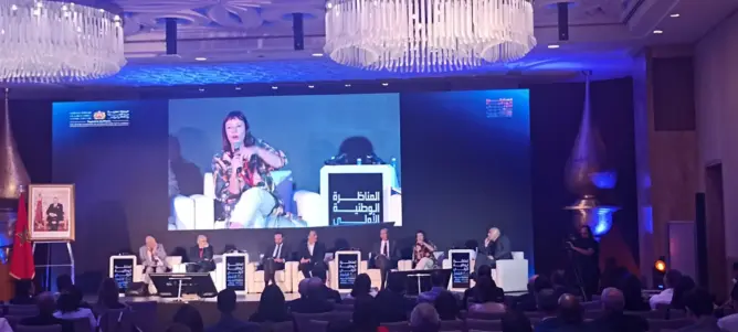 خبراء ومهنيون يطالبون بـ”قانون خاص بالإشهار” وحماية المستهلك من التضليل