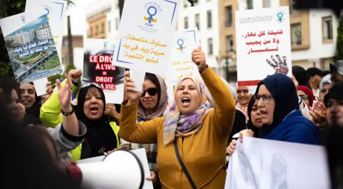 الحركة النسائية تطالب بحصيلة حكومية تنعكس على واقع النساء والأسر الهشة