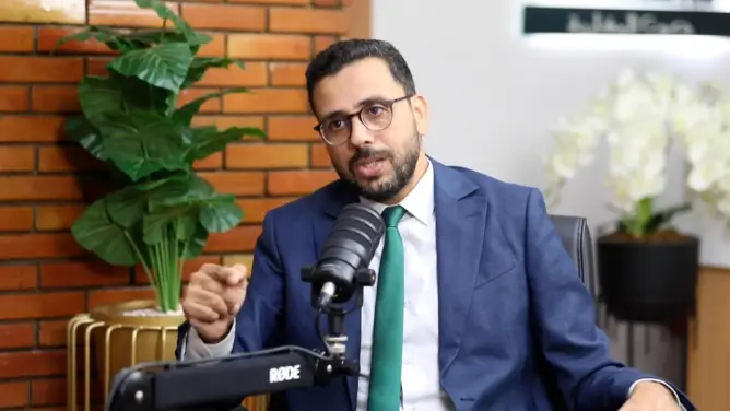 إسرى يدعو لجعل وزارة التعليم “سيادية” وكليات الطب “شبه عسكرية” لضمان الانضباط