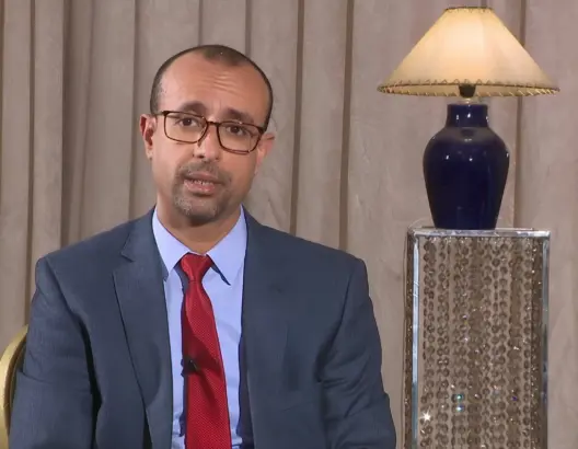 هشام مدعشا المختص في العلوم السياسية والقانون الدستوري